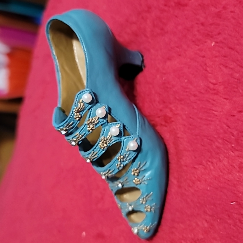 1900 Blue Shoe Pearllike Accented Nostalgia-If The Shoe Fits Shoe Figurine
